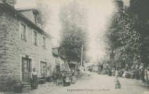 Lagraulière : "Lagraulière (Corrèze) - Le foirail".