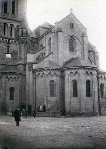 Collégiale Saint-Martin, abside.