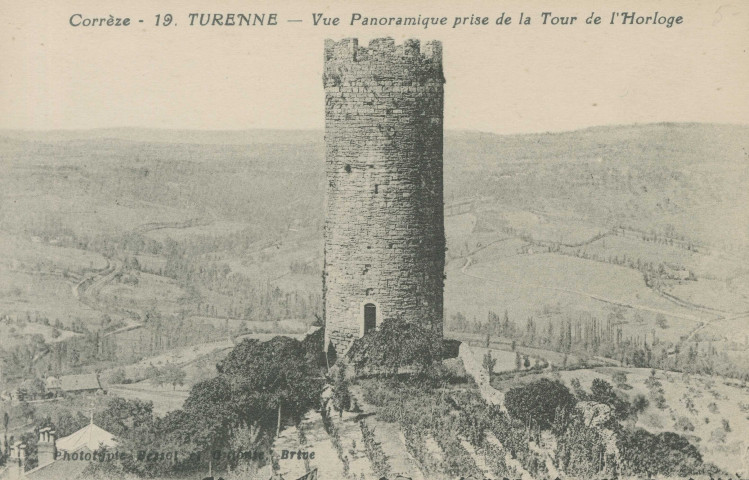 Turenne : "Corrèze. - 19. Turenne - Vue panoramique prise de la tour de l'Horloge".