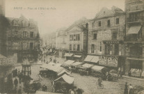 Brive-la-Gaillarde : "Brive - Place de l'Hôtel-de-ville".