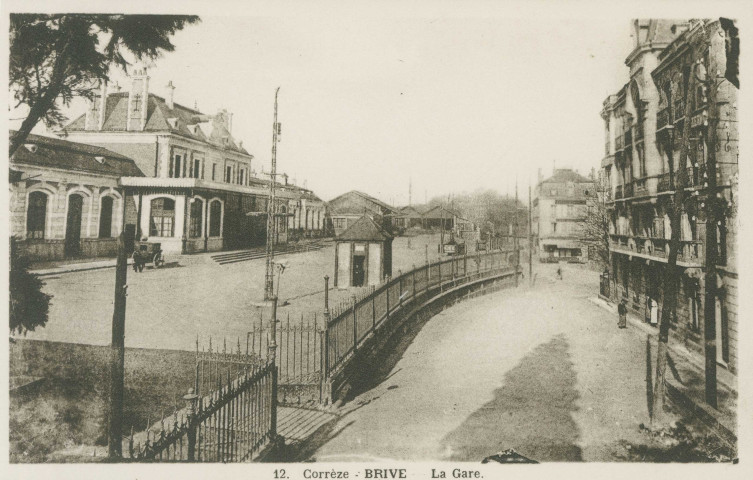 Brive-la-Gaillarde : "12. Corrèze - Brive - La gare".