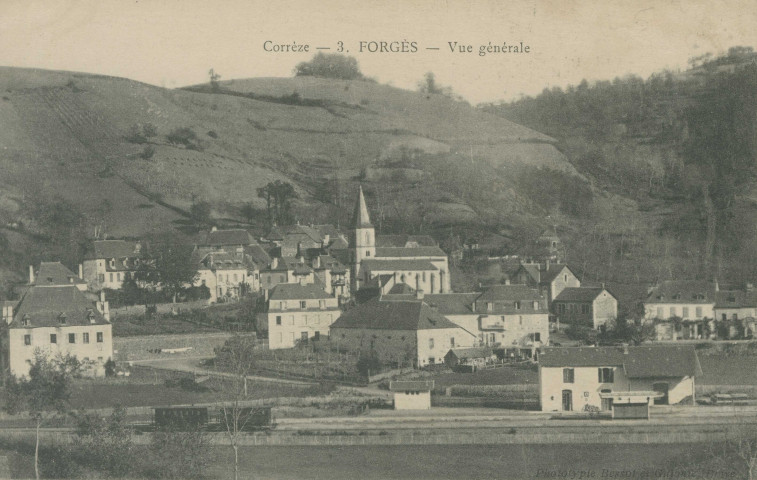 Forgès : "Corrèze - 3. Forgès - Vue générale".