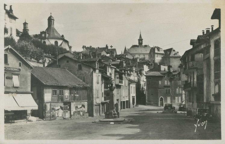 Tulle : "La douce France - 734 Tulle (Corrèze) - Place du Docteur Maschat".