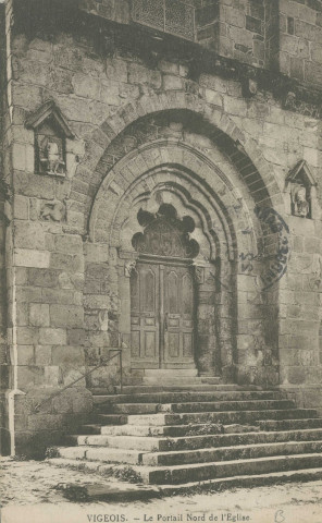 Vigeois : "Vigeois - Le portail Nord de l'église".