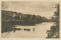 Beaulieu-sur-Dordogne : " La Riviéra Limousine - Beaulieu-sur-Dordogne (Corrèze) - 11. - La Dordogne et le château d'Estresse".