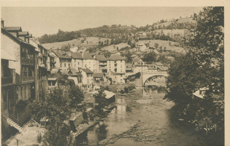 Tulle : "La douce France - 730 Tulle (Corrèze) - Le quartier et le pont de Souilhac".