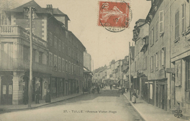 Tulle : "37. - Tulle. - Avenue Victor-Hugo".