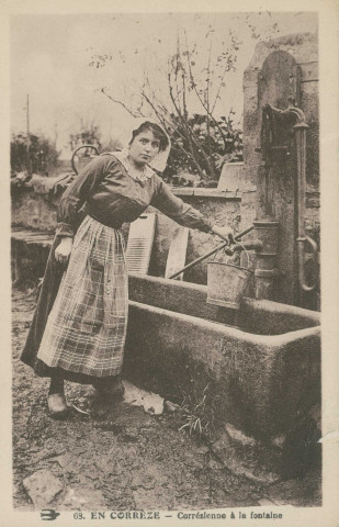 Folklore : "68. En Corrèze - Corrézienne à la fontaine".