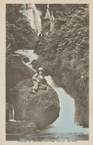 Auriac : "Auriac (Corrèze) près St-Privat - Cascade de Redenat (environ 100m de haut)".