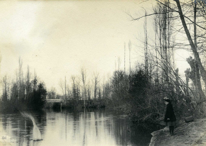 Confluent de Vézère et Corrèze.