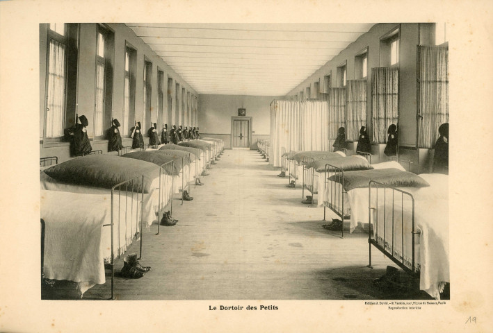 Le dortoir des petits.