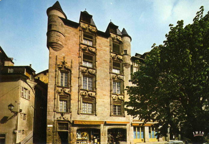 "Tulle (Corrèze). Maison Renaissance".