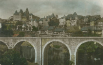 Uzerche : "Uzerche (Corrèze) - Perspective sur les châteaux et la Vézère".