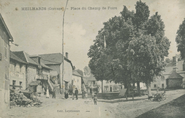 Meilhards : "4. Meilhards (Corrèze) - Place du champ de foire".