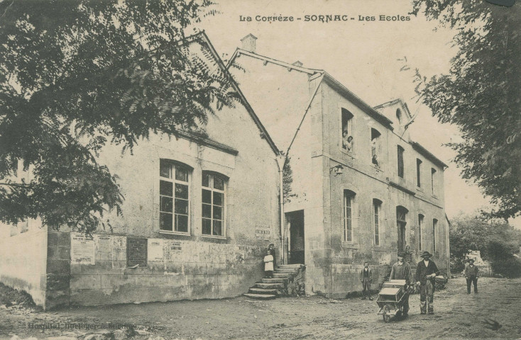 Sornac : "La Corrèze - Sornac - Les écoles". Affiches dont une pour "le sou du soldat".