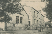 Sornac : "La Corrèze - Sornac - Les écoles". Affiches dont une pour "le sou du soldat".
