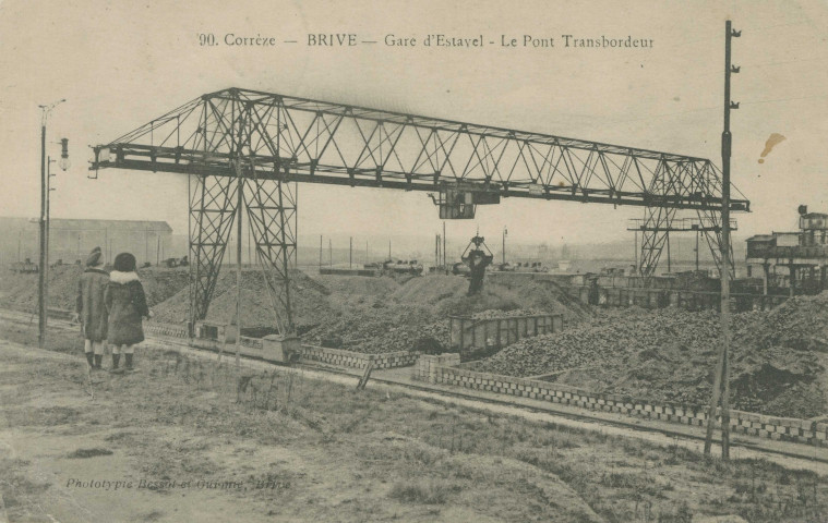 Brive-la-Gaillarde : "90. Corrèze - Brive - Gare d'Estavel - Le pont transbordeur".